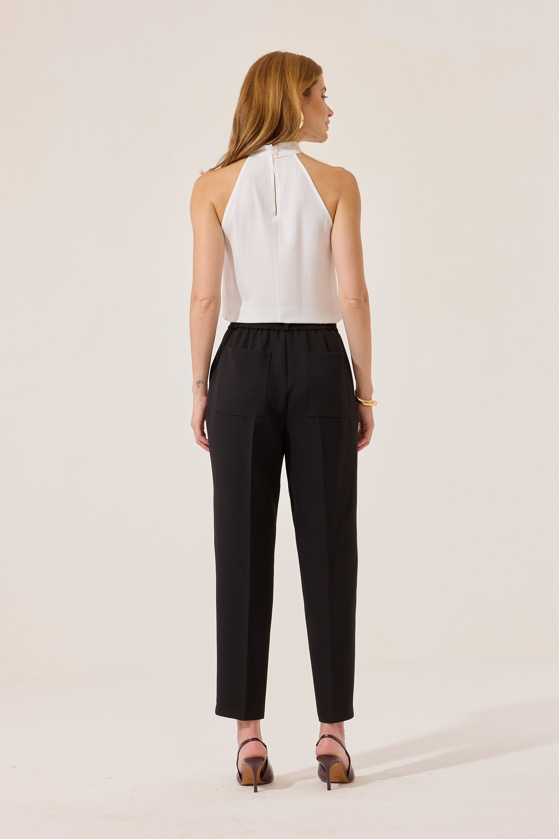 Calça alfaiataria pantalona amavi