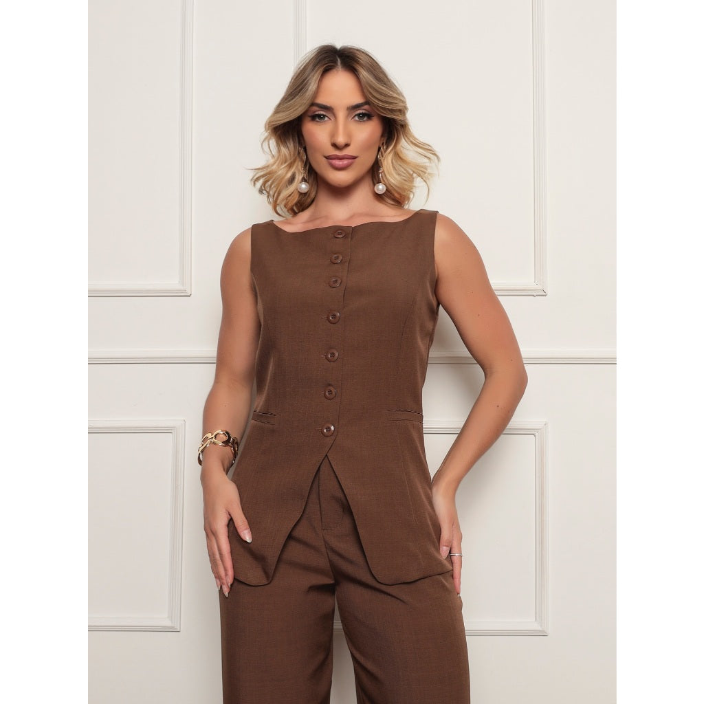 Conjunto Feminino de Trabalho em Alfaiataria Laris Blusa com Botões e Calça Social