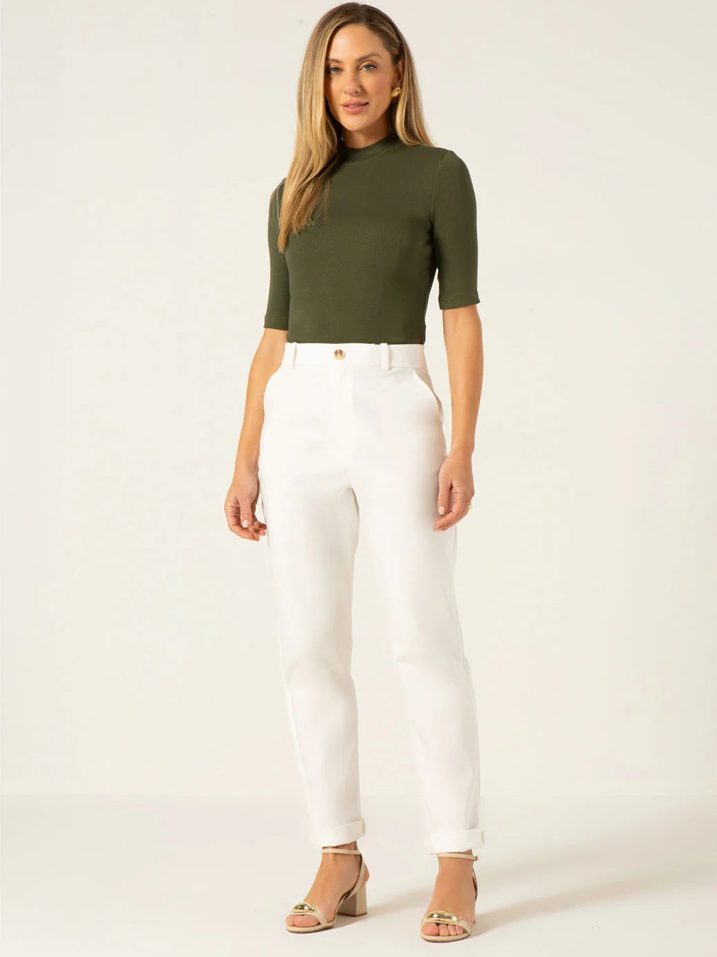 Blusa Canelada Gola Alta Verde Militar Bertha