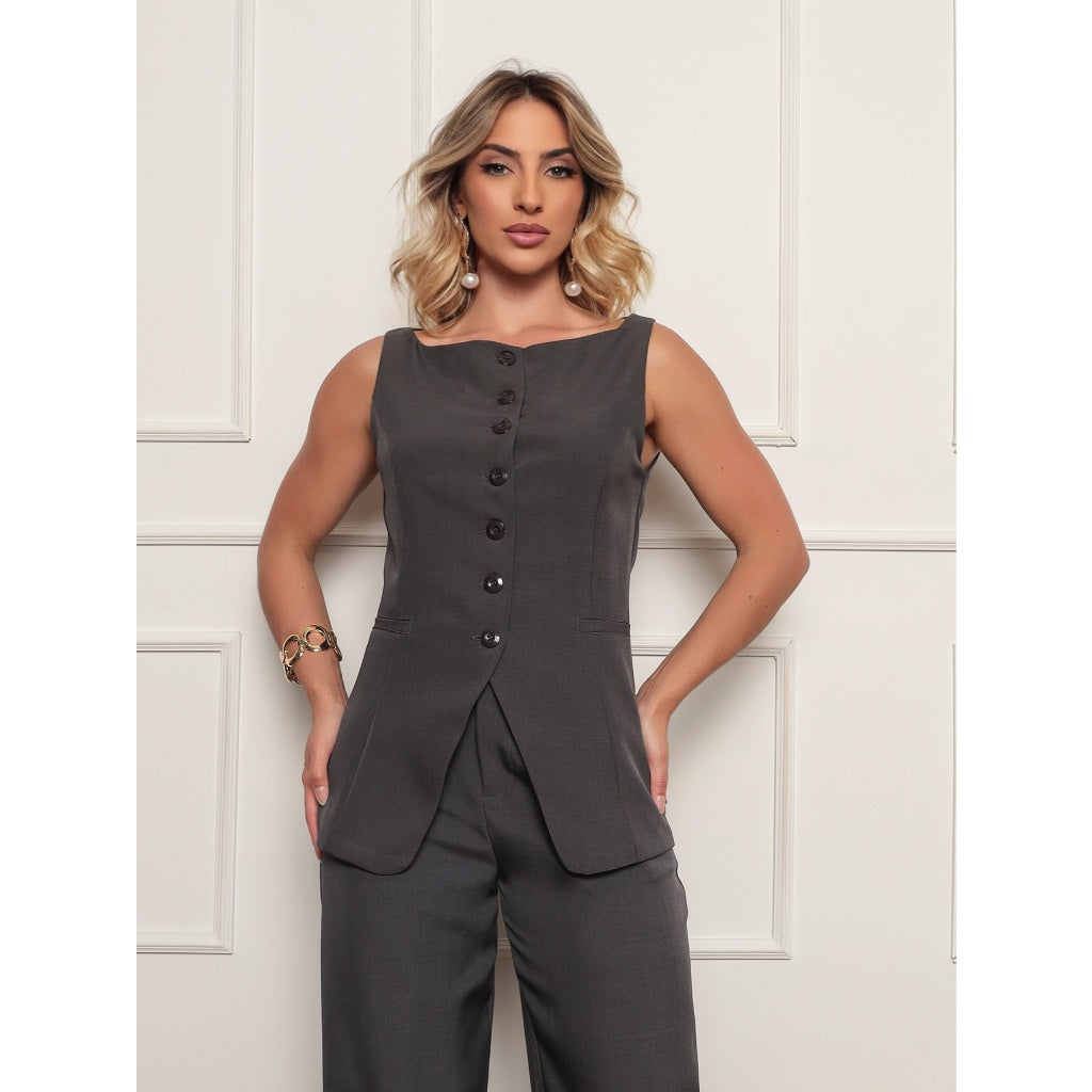 Conjunto Feminino de Trabalho em Alfaiataria Laris Blusa com Botões e Calça Social