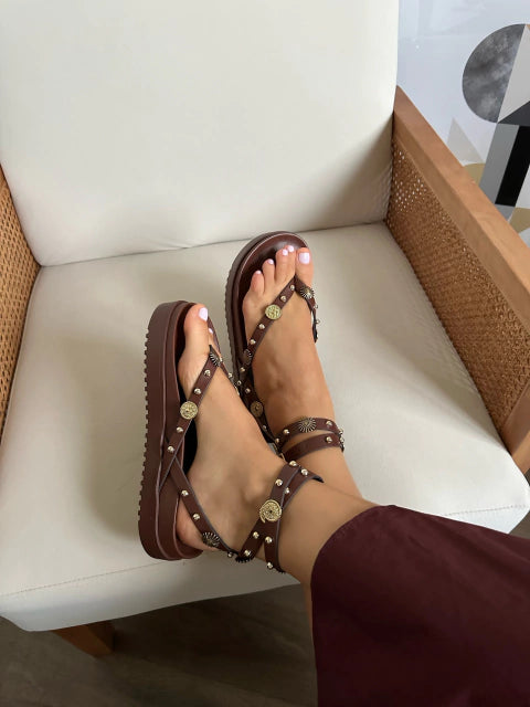 Flat Misty marrom terra