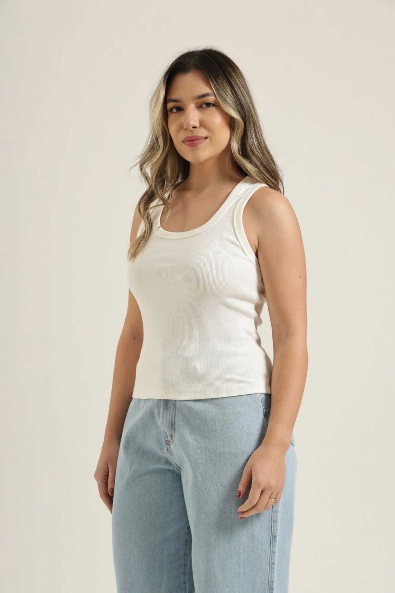 Kit 4 Camisetas Basic