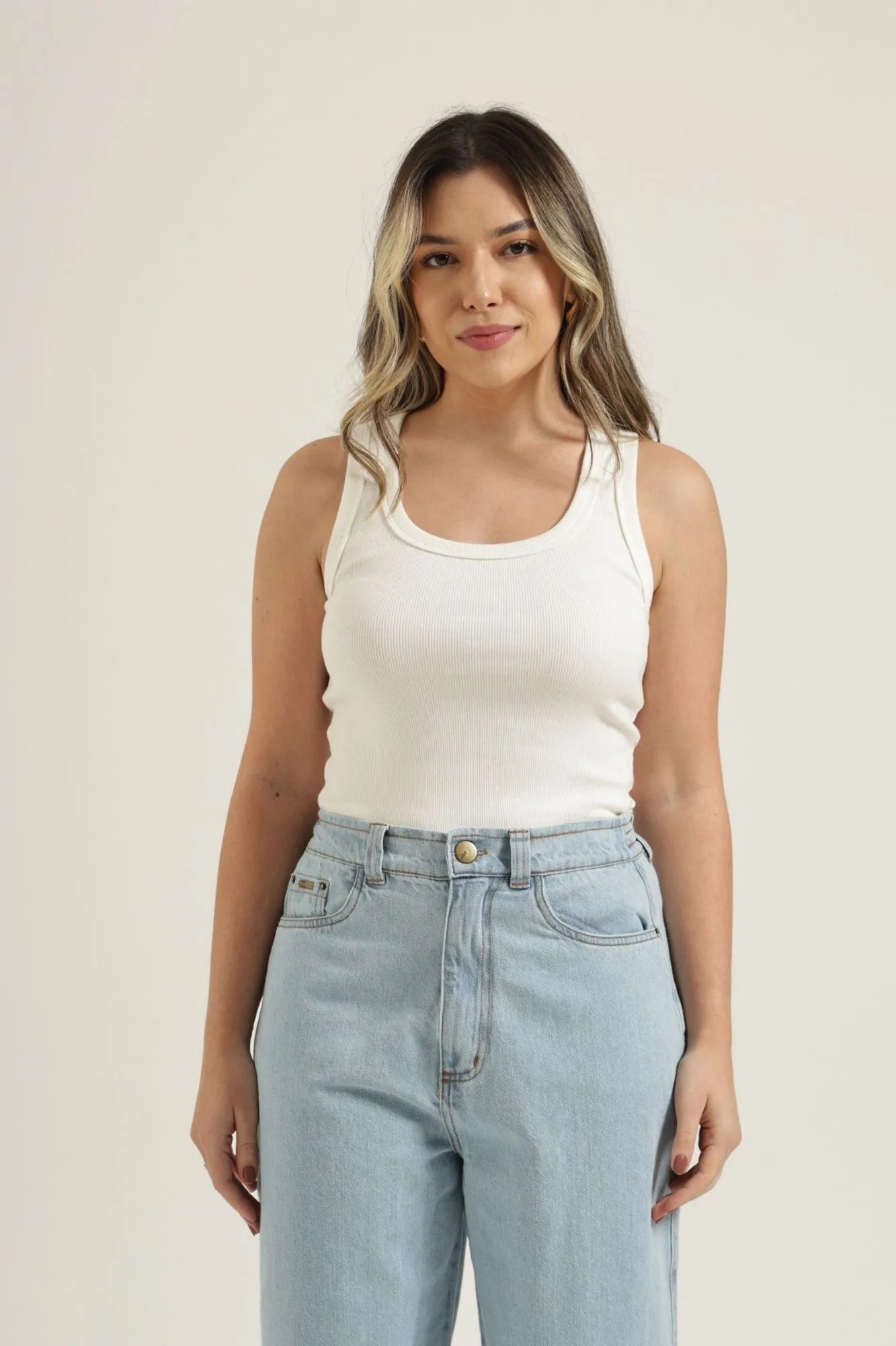 Kit 4 Camisetas Basic