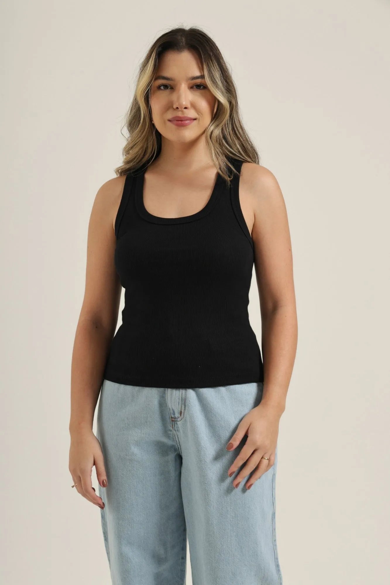 Kit 4 Camisetas Basic