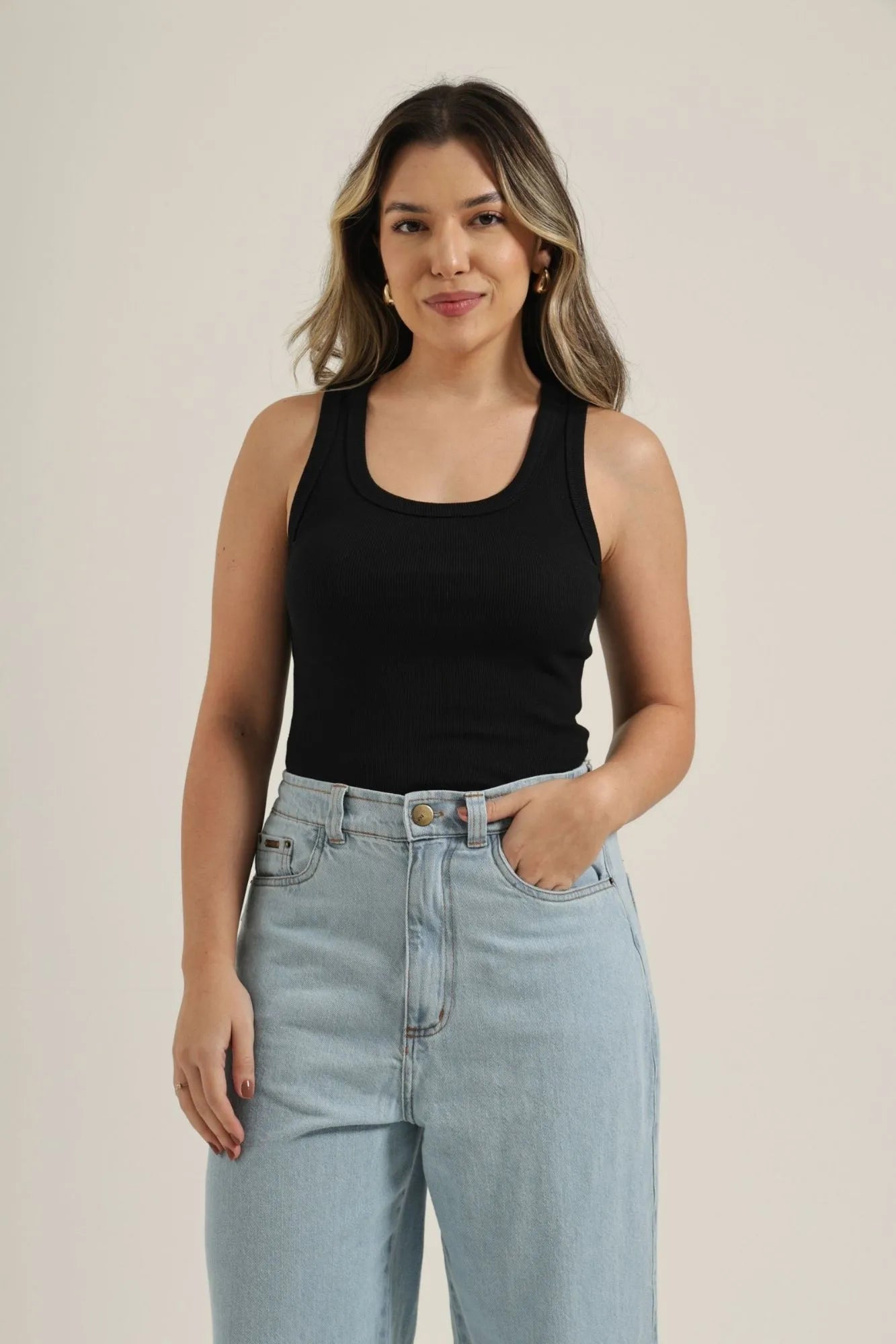 Kit 4 Camisetas Basic